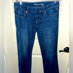 Women’s American Eagle Favorite Boyfriend Dark Wash Jeans Size: 8R